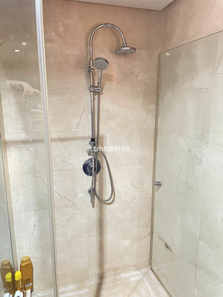 b4545e004a5ee1bc892e63438ef3afac - 16