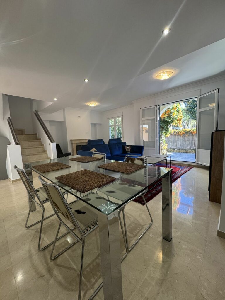 b5f8d75ef883ced3da1feb800927c840 - 4