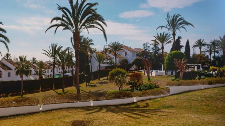 b60d83aa9a3e5eef71079f598c440872 - 1