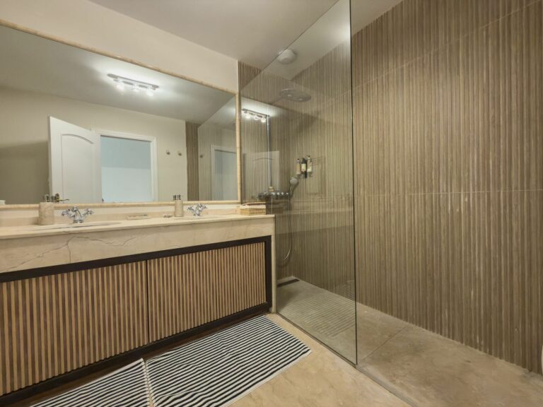 b63451b89e7aab16d601e1de491f9db7 - 13