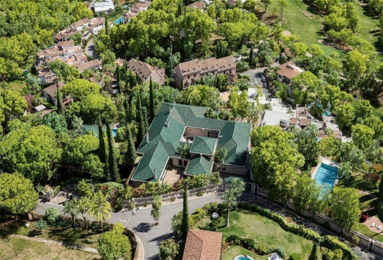 b6a3983b35454cf38ccc930065d90605 - 16