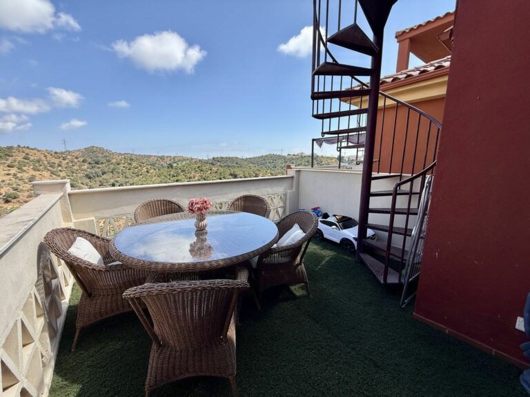 b76b8ee9def88b7336b8281376f73bfc - 14