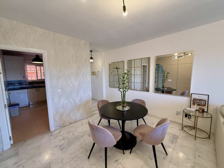 b76b8ee9def88b7336b8281376f73bfc - 4