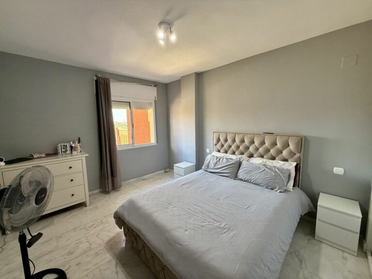 b76b8ee9def88b7336b8281376f73bfc - 6