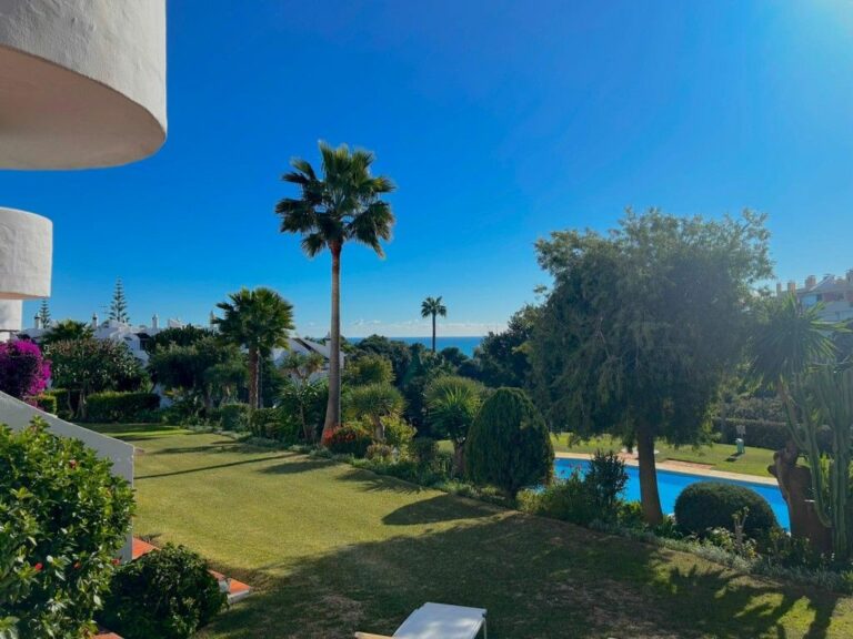 b77d77e00c67a179139a4402727f0af4 - 1