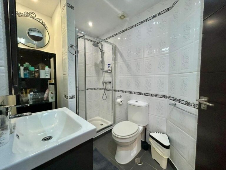 b77d77e00c67a179139a4402727f0af4 - 10