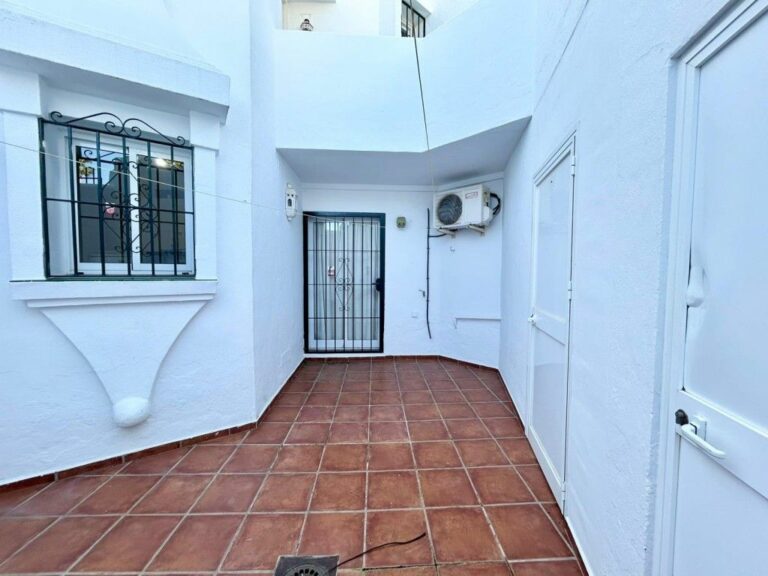 b77d77e00c67a179139a4402727f0af4 - 14