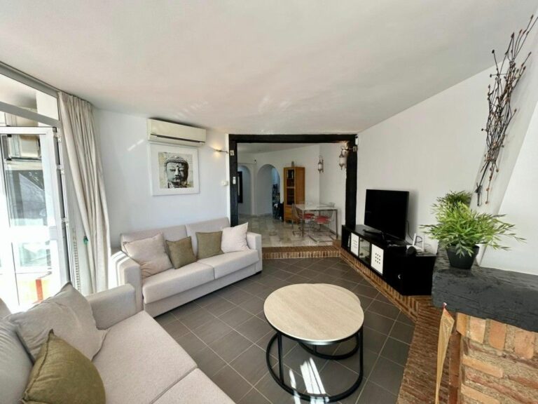 b77d77e00c67a179139a4402727f0af4 - 7