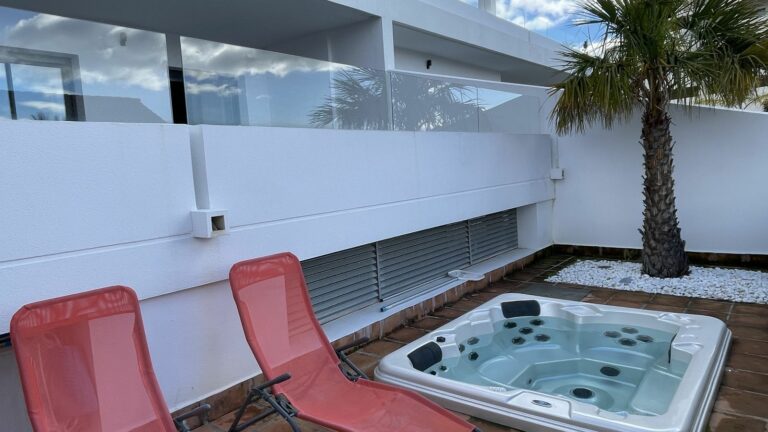 b783dffa4bbffee3e24a27c4b808eea3 - 4