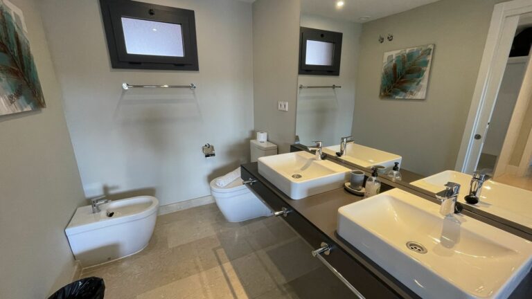 b783dffa4bbffee3e24a27c4b808eea3 - 8