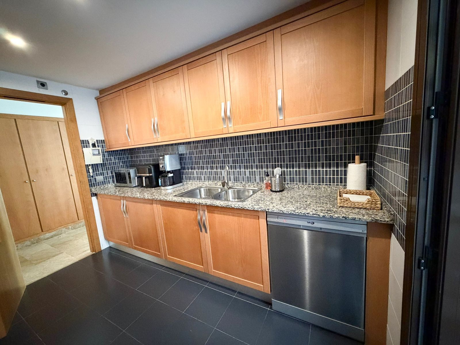 b7cbc79c353671315b2759e65f83a463 - 13