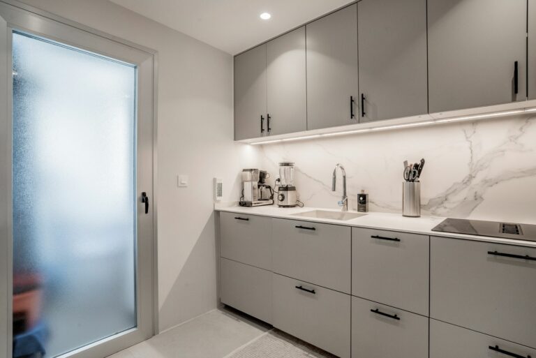 b7dbd8d3d7fb625f4a499d9fa16ceeb4 - 8