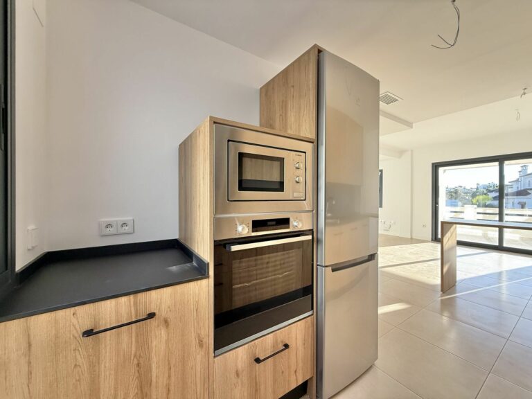 b833a8e286001d497f0059f4786e09e9 - 12