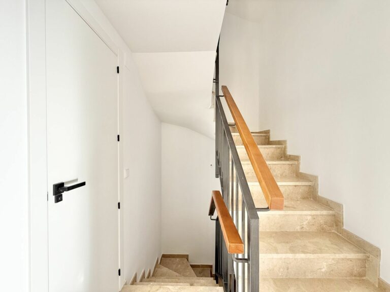 b833a8e286001d497f0059f4786e09e9 - 16