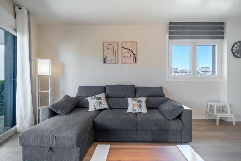 b84c3cc02dcbf6617d5342c1074a70e6 - 12