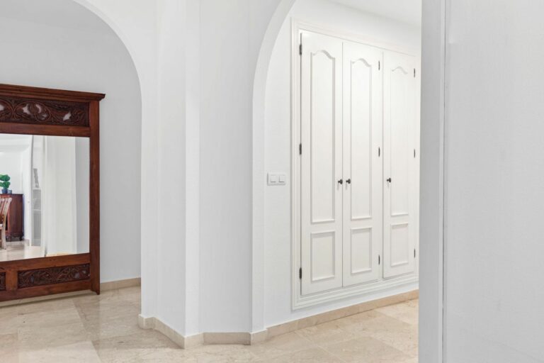 b868fb798c59f17c4f64b7c2c8249f93 - 12