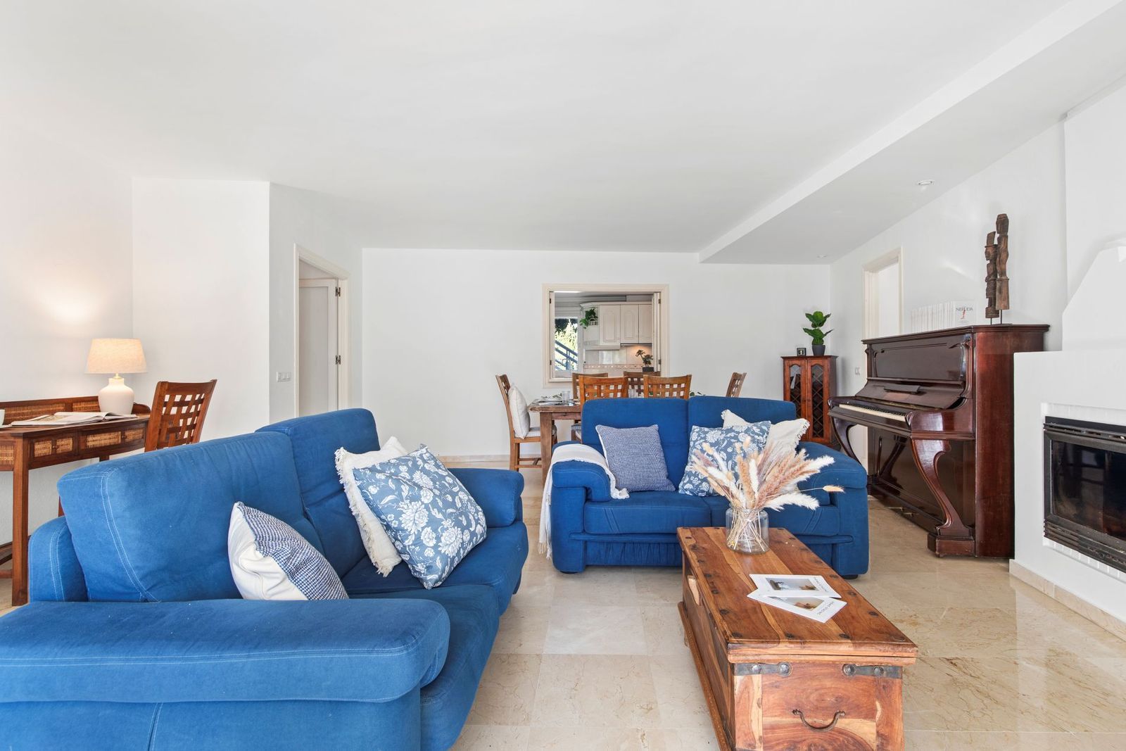 b868fb798c59f17c4f64b7c2c8249f93 - 5