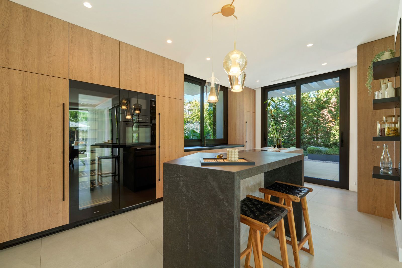 ba366a12b31ee7504bf6c58550e33d2c - 10