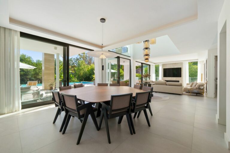 ba366a12b31ee7504bf6c58550e33d2c - 6