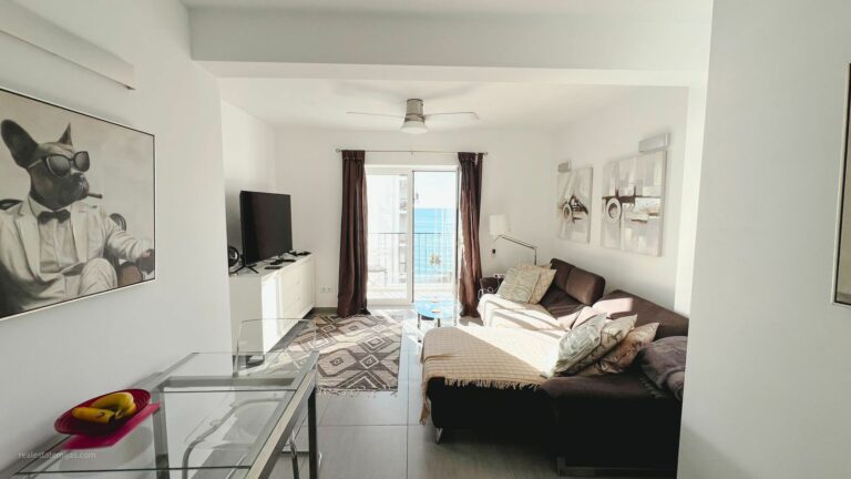 ba60c9ad71e8fc6c1120d2b565bd8d76 - 1