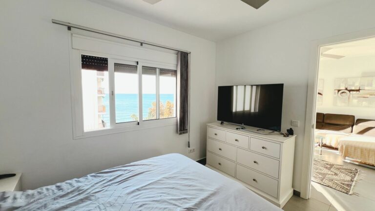 ba60c9ad71e8fc6c1120d2b565bd8d76 - 14