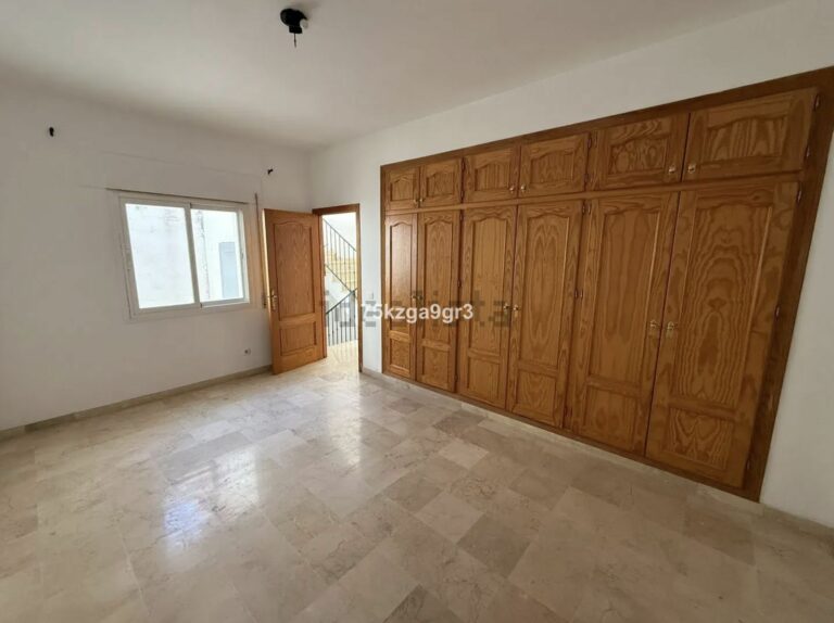 bab8b589f5cafbe3623e549494e94c67 - 4