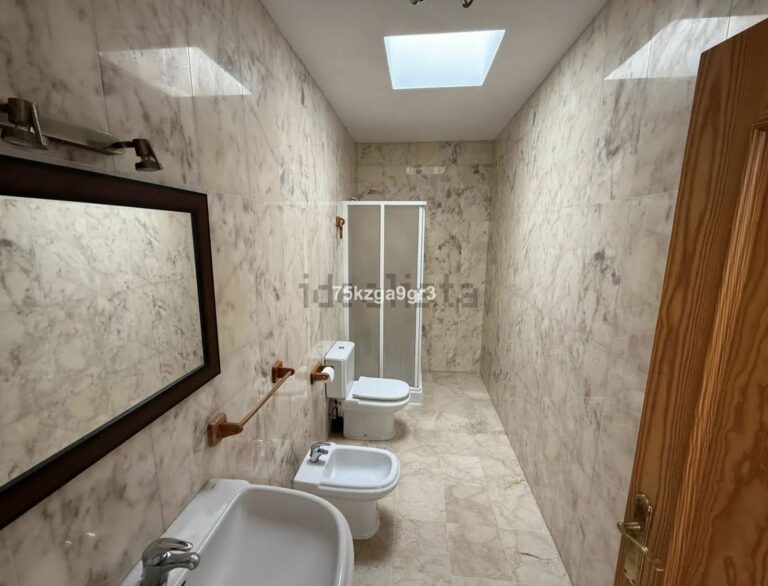 bab8b589f5cafbe3623e549494e94c67 - 7