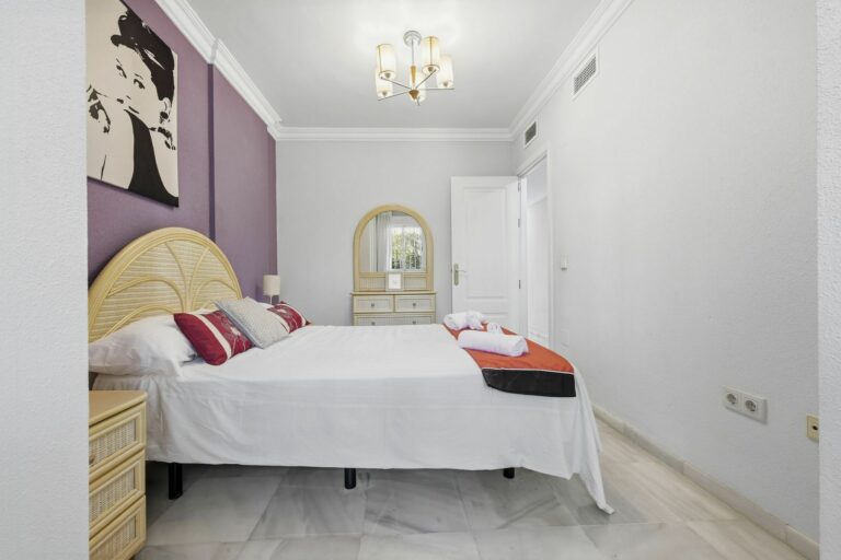 bbf251d53f0b8b1017939ba71b9b50a9 - 16