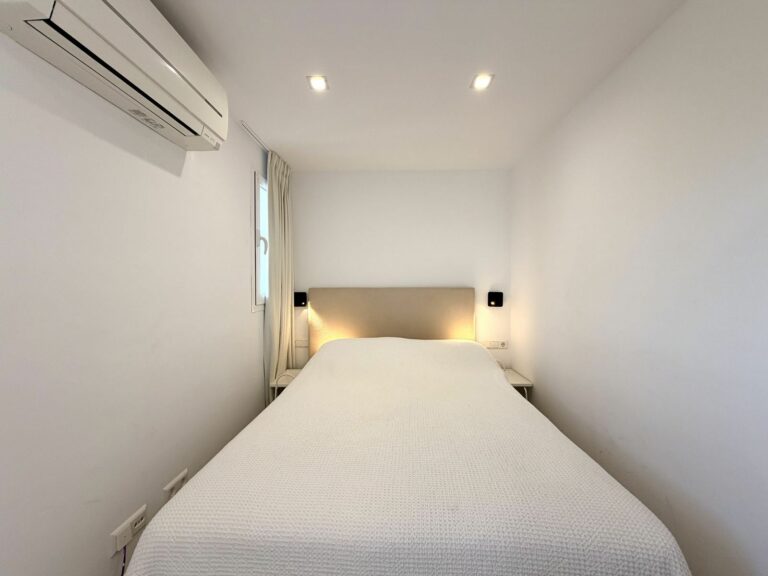 bd8de98a593f3cefccb7e1ed522e23ba - 16