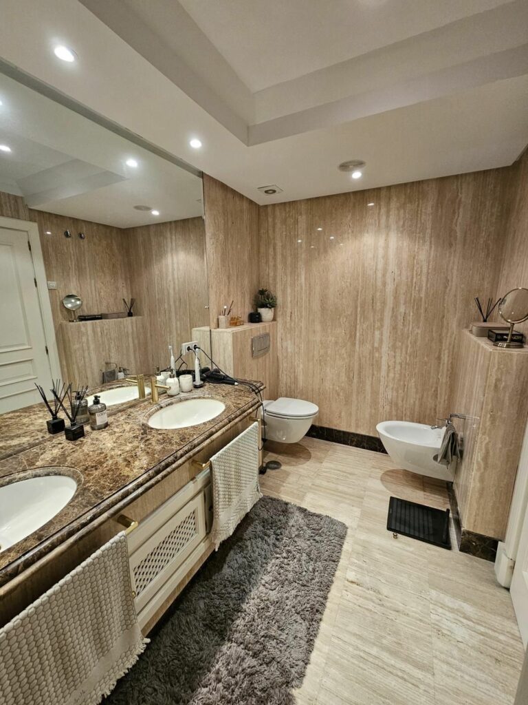 bdb6f400bb2aa78846aefd68ad44b100 - 10