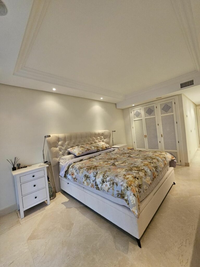 bdb6f400bb2aa78846aefd68ad44b100 - 7