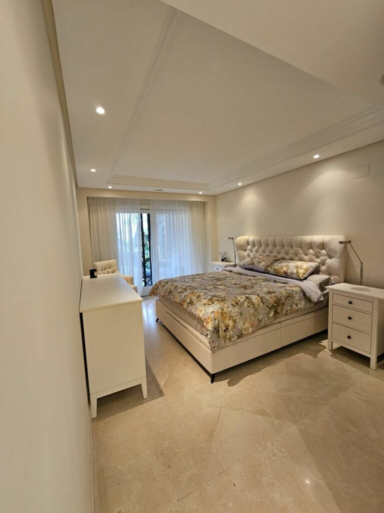 bdb6f400bb2aa78846aefd68ad44b100 - 8