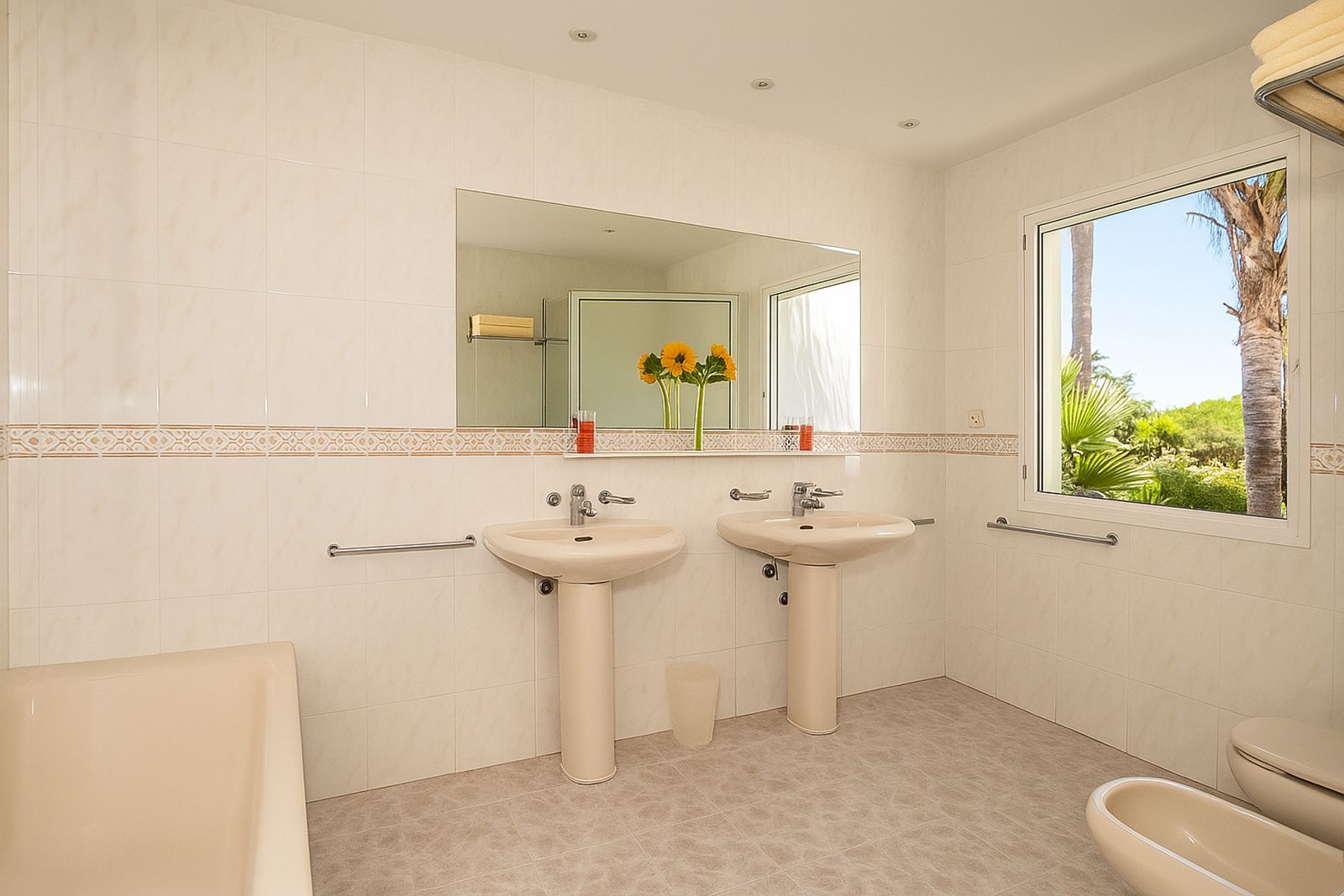 bec59cd982209010b15f891714644025 - 10