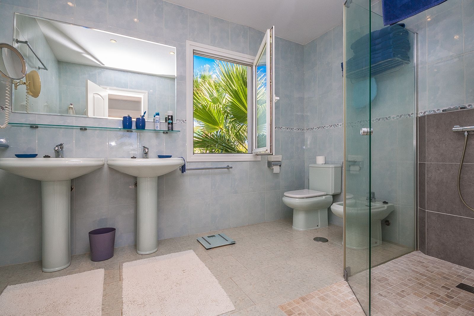 bec59cd982209010b15f891714644025 - 14