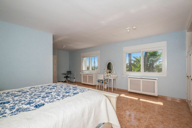 bec59cd982209010b15f891714644025 - 4