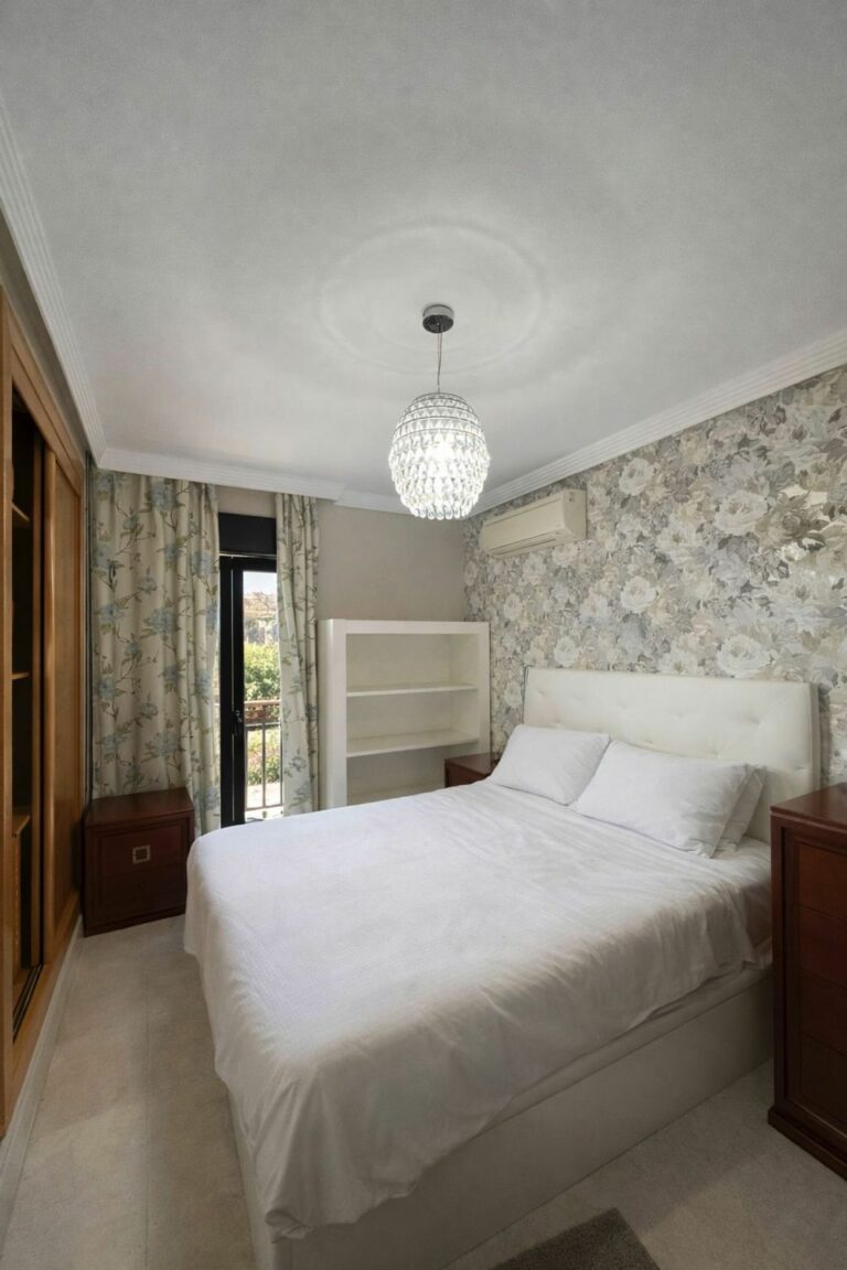 bed8f61aeb9568cae2639e30527eb9de - 13