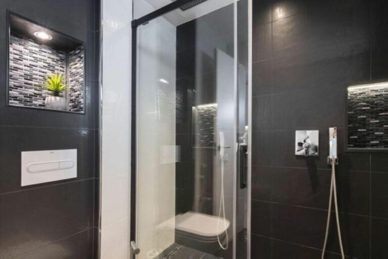 bf3c7d357b0df4130f73d28a55081c12 - 11