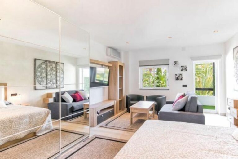 bf3c7d357b0df4130f73d28a55081c12 - 2