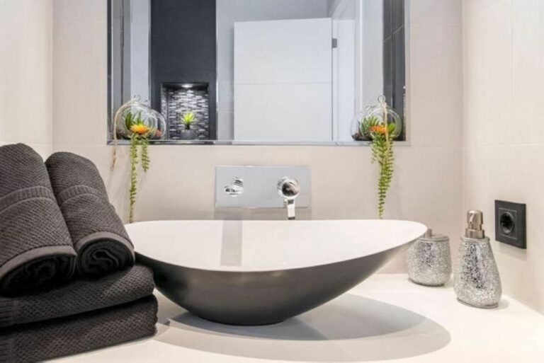 bf3c7d357b0df4130f73d28a55081c12 - 9