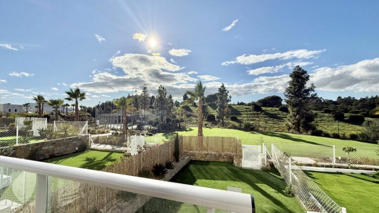 c45ac118627f450efaa2f42e7b9ff401 - 1