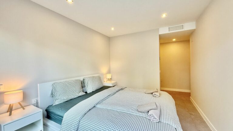 c45ac118627f450efaa2f42e7b9ff401 - 10