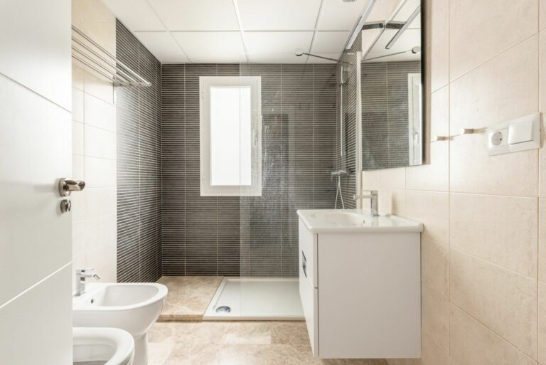 c561281883a6a88908bea8bba0e91ce1 - 10