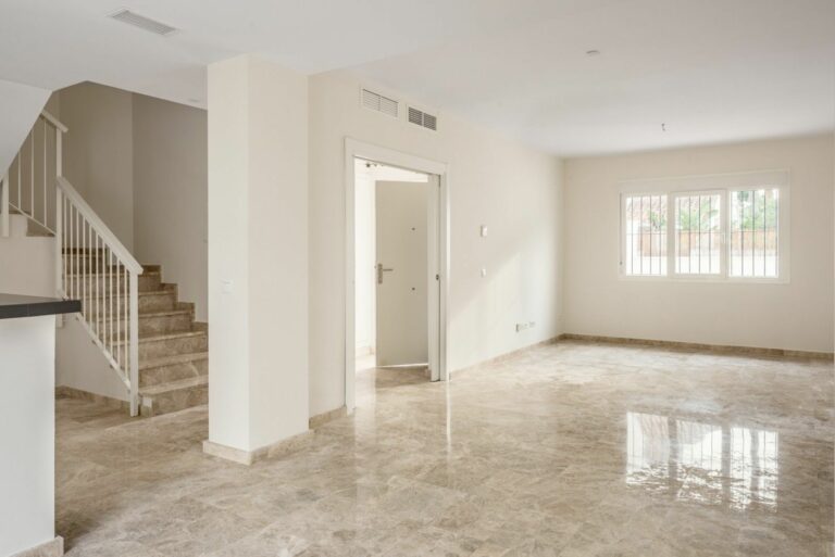 c561281883a6a88908bea8bba0e91ce1 - 2