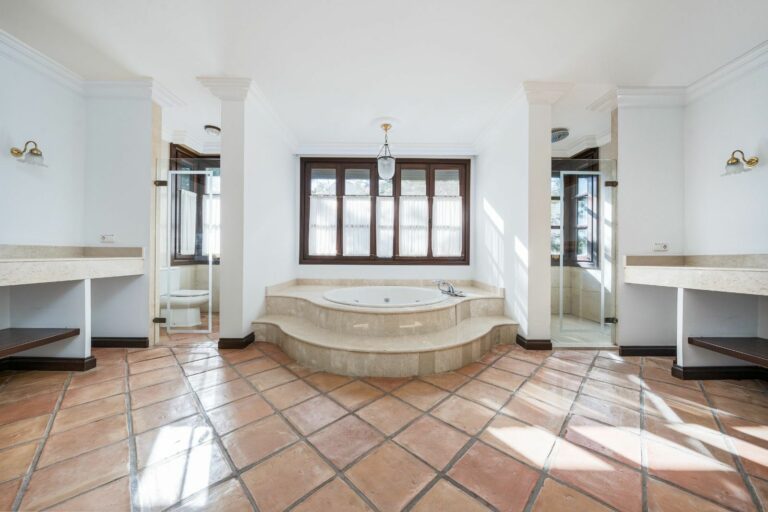 c617fe73a32ff70f41b94c4823c67659 - 16