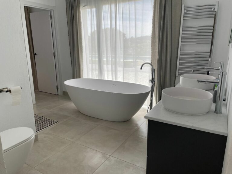 c6f198421f016daf729000bf328c9bc6 - 12