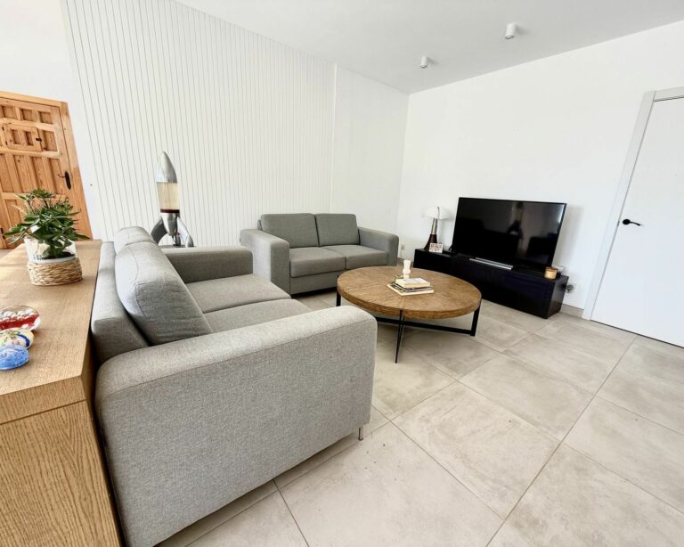 c6f198421f016daf729000bf328c9bc6 - 8