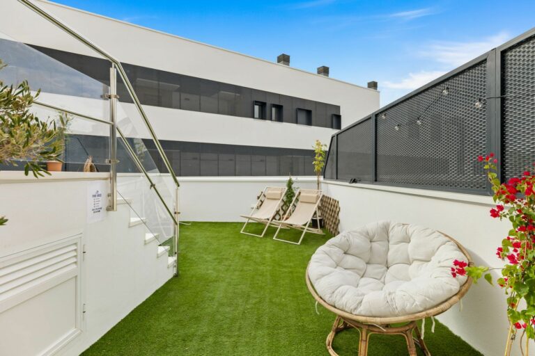 c7682c5e44d04a8d50c714e733820e38 - 6