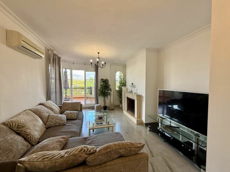 c7da4e311ab05e4d596a4fe73122d699 - 1