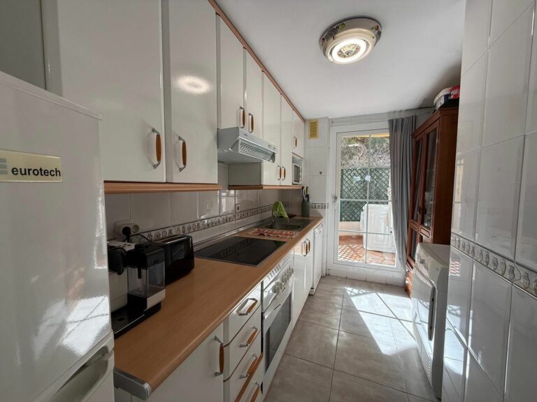 c7da4e311ab05e4d596a4fe73122d699 - 10