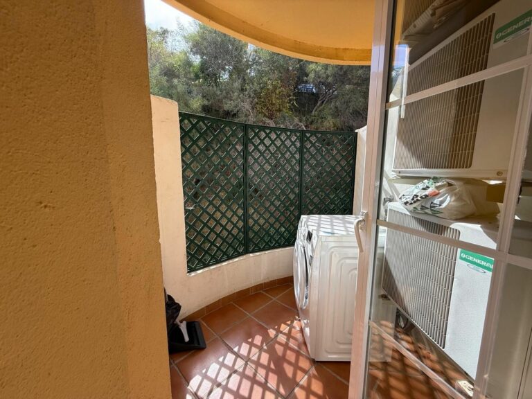 c7da4e311ab05e4d596a4fe73122d699 - 16